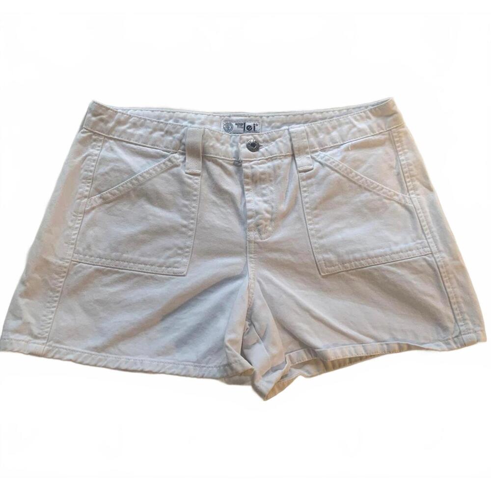 LEI mid rise white mini shorts